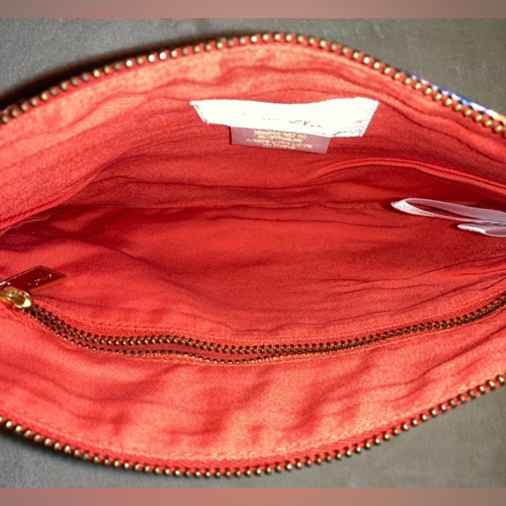 NEW Stunning tropical themed flamingo clutch bag by designer Camilla - Picture 3 of 3